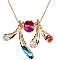 施华水晶闪耀圣诞季，小饰品点亮节日心意